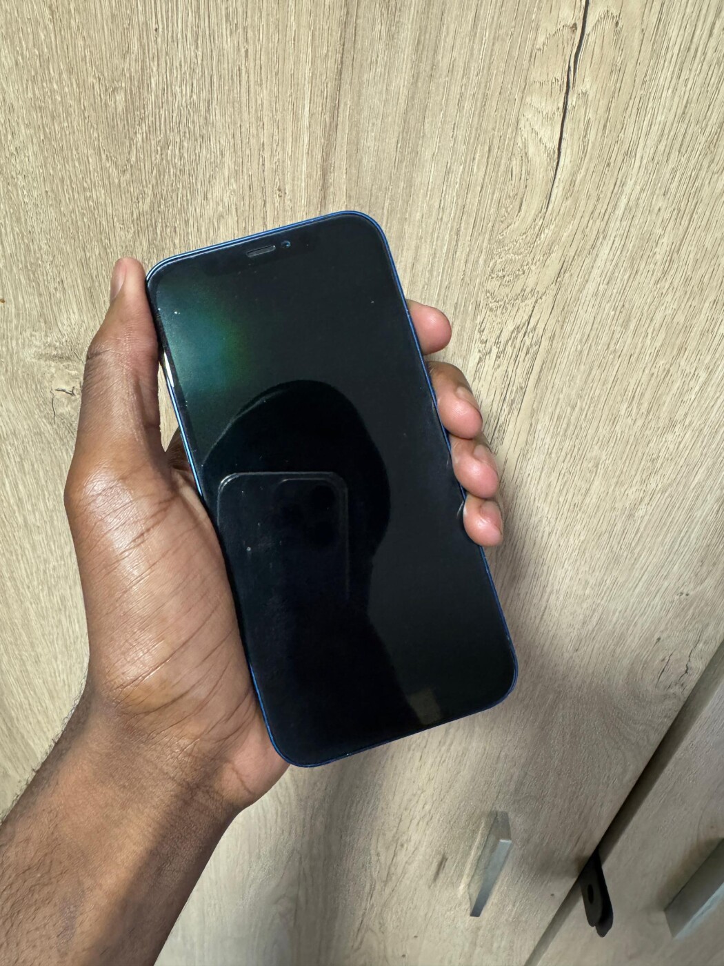 iPhone 12 photo 2