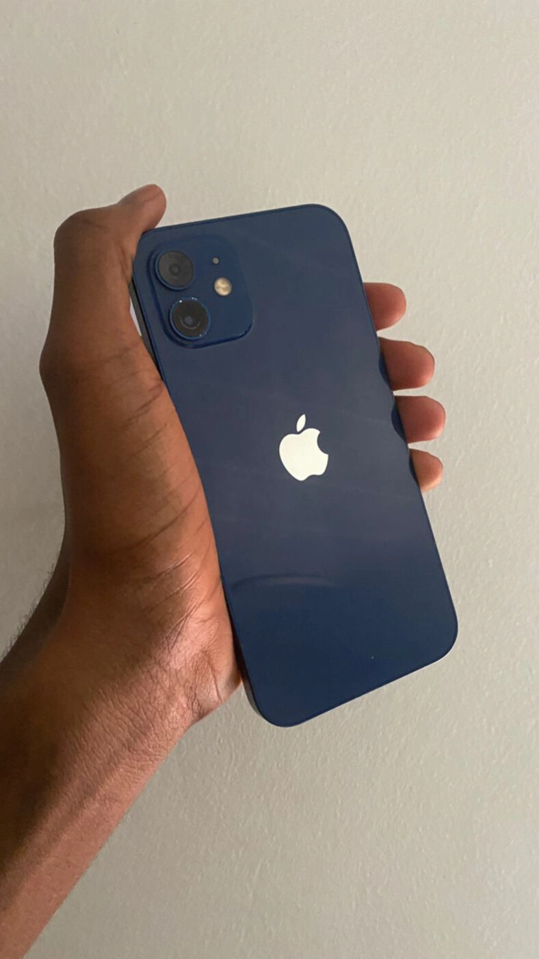 iPhone 12 photo 4
