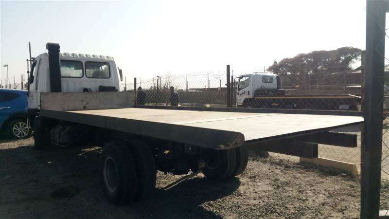 1996 HINO 10-146 photo 4
