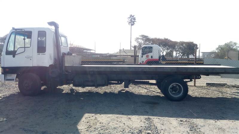 1996 HINO 10-146 photo 1