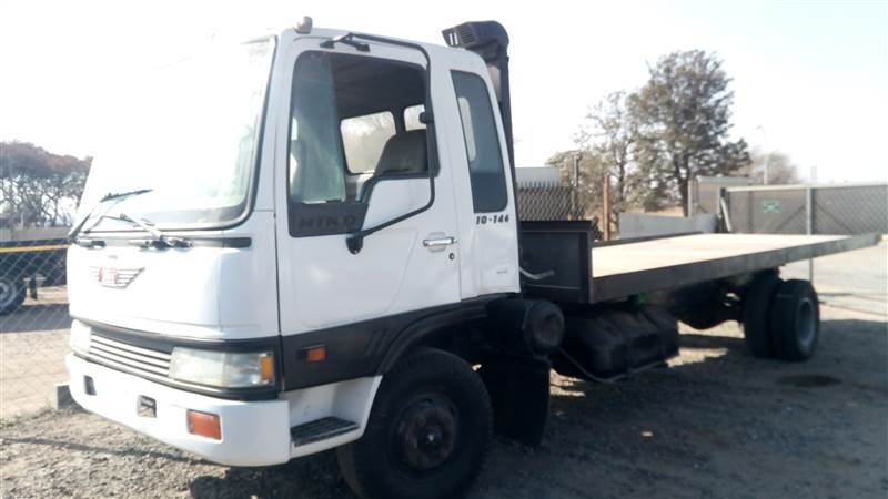1996 HINO 10-146 photo 2