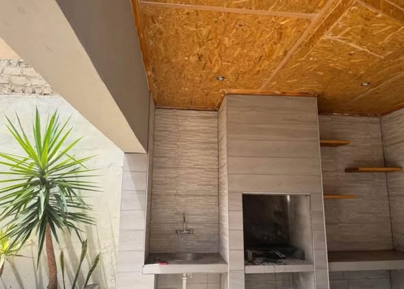 THREE BEDROOM HOUSE FOR RENT photo 1