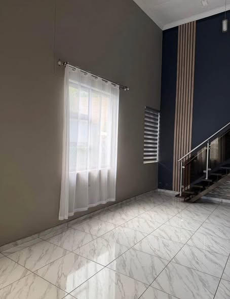 THREE BEDROOM HOUSE FOR RENT photo 4