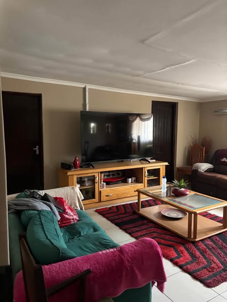 FOR SALE: HOUSE photo 3