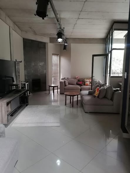 3 Bedroom Flat For Rent in Eros photo 2