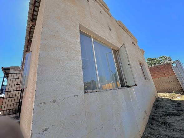 4 Bedroom house for sale photo 2