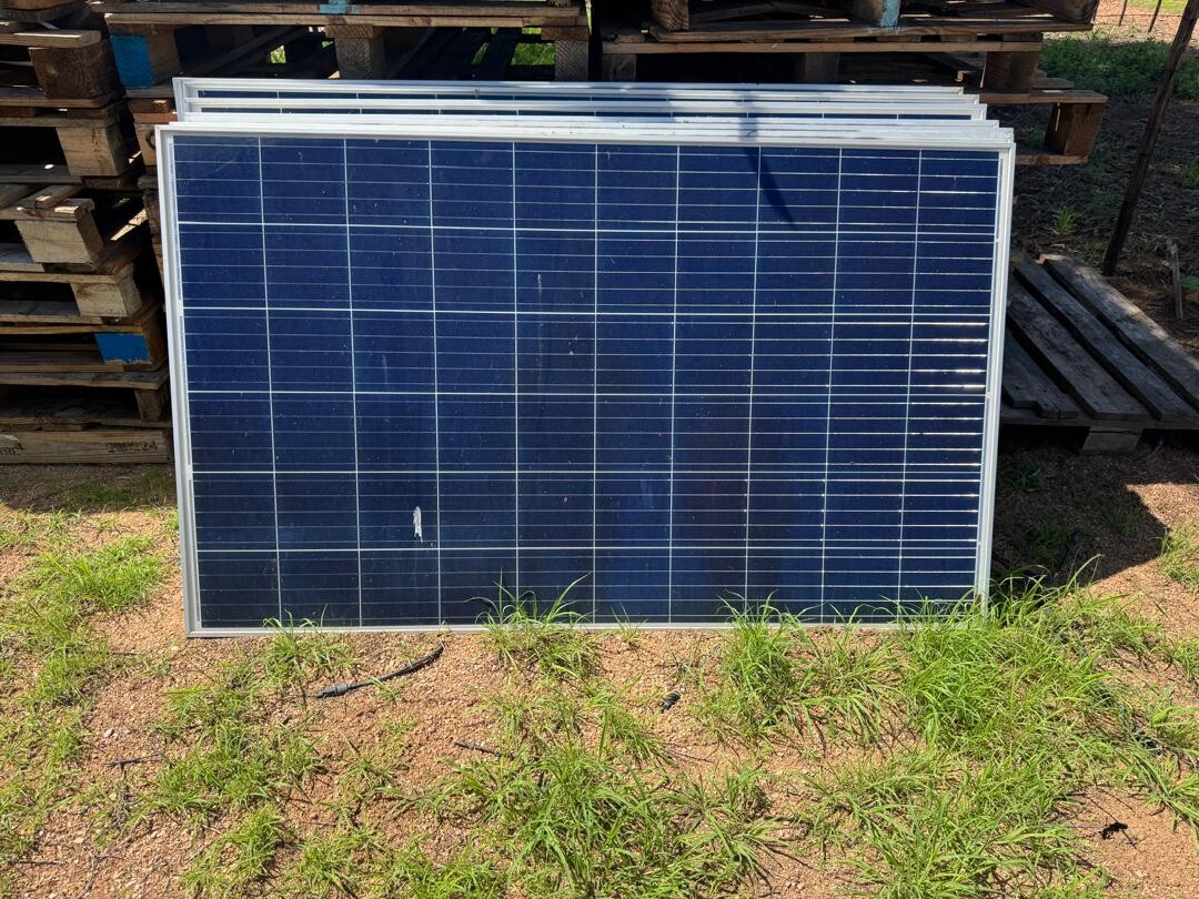 Solar Pump, controler and panels photo 1