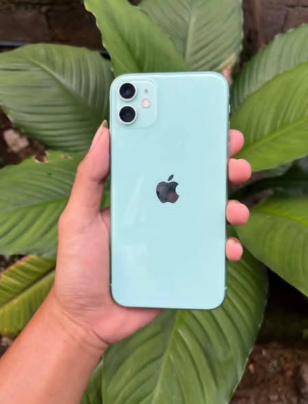 iPhone 11 photo 1
