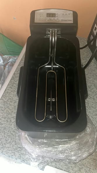 3L Russel Hobbs deep fryer photo 5