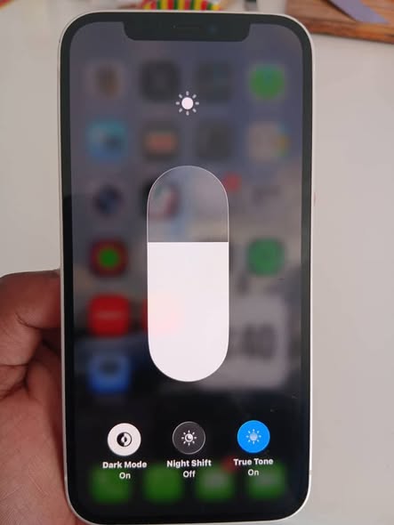 Iphone 12 photo 1
