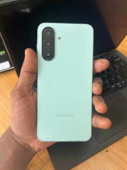 Samsung galaxy a26 5g photo 3