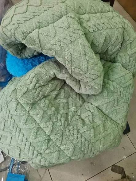 FLUFFY BLANKETS photo 2