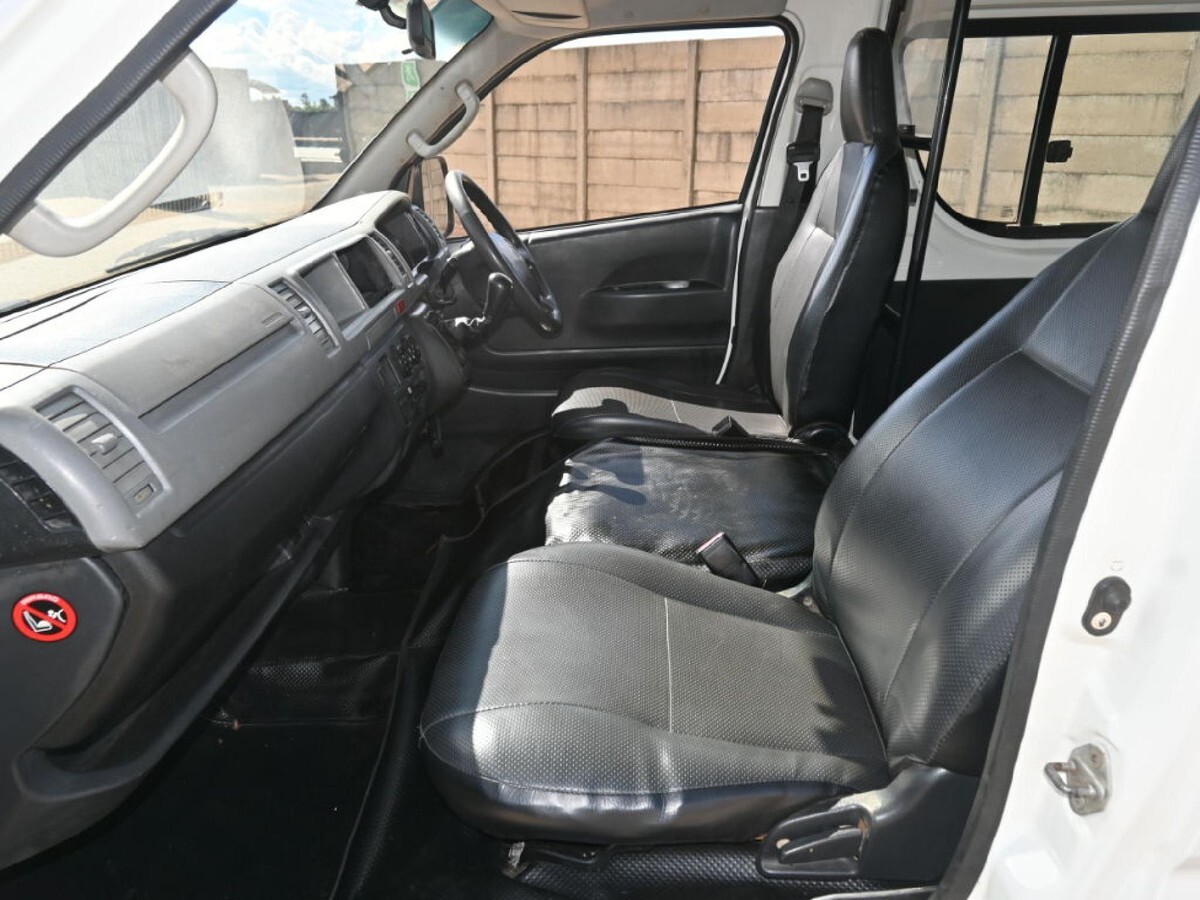 2013 Toyota Quantum 2.7 Sesfikile 16-seat photo 11