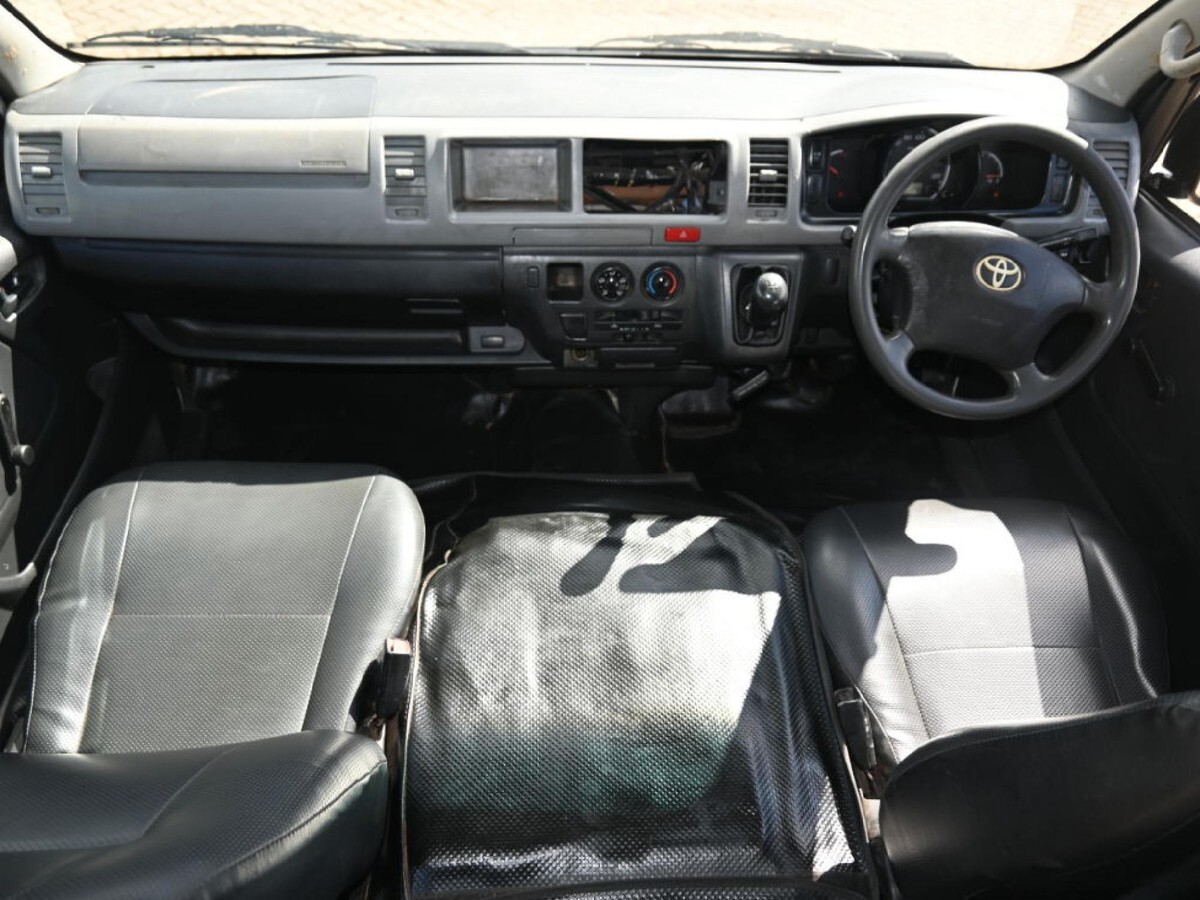 2013 Toyota Quantum 2.7 Sesfikile 16-seat photo 4