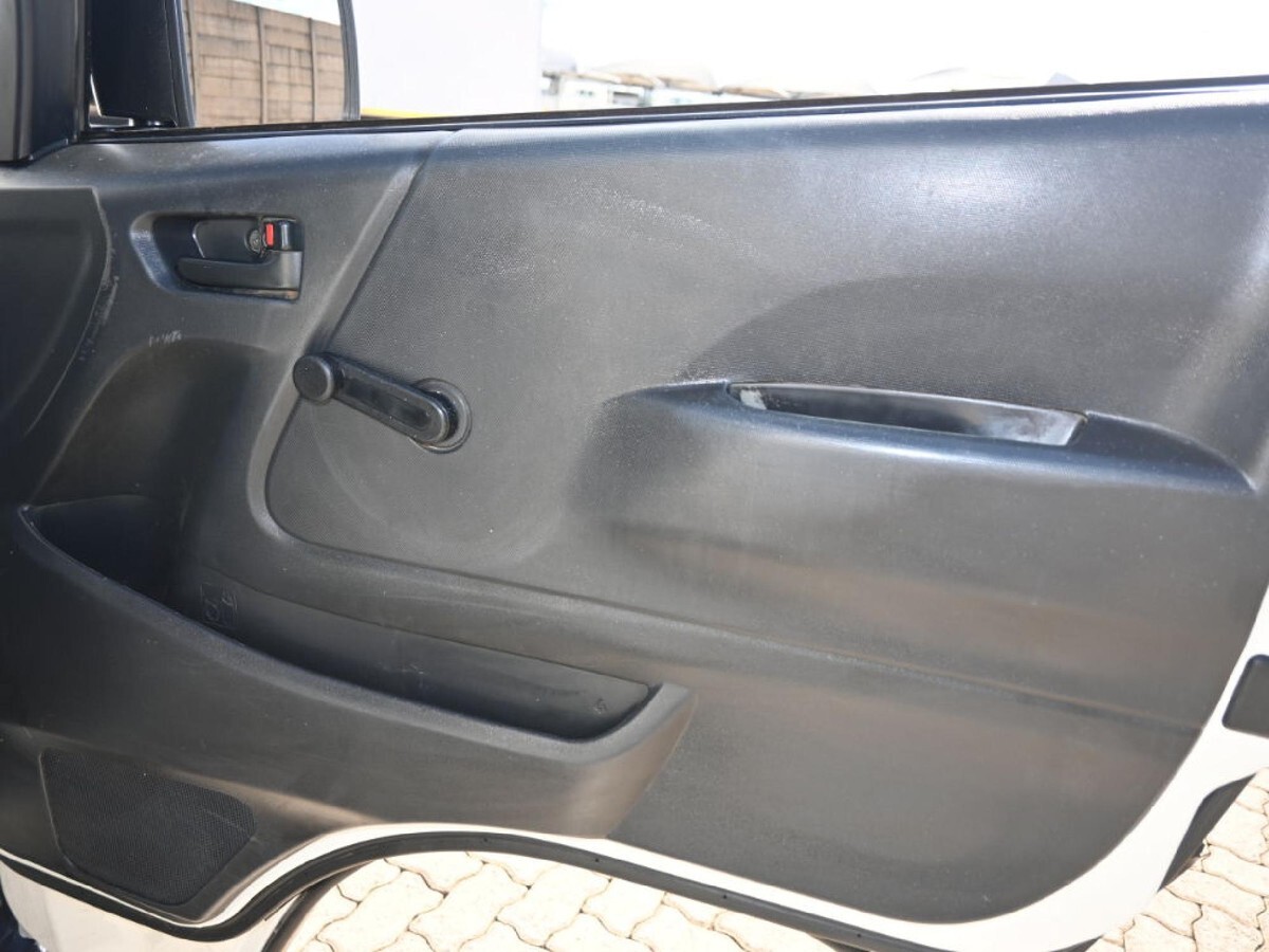 2013 Toyota Quantum 2.7 Sesfikile 16-seat photo 12
