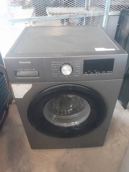 Hisense front loader automatic washing machine photo 4