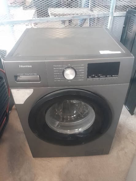 Hisense front loader automatic washing machine photo 2