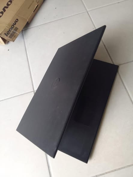 Dell laptop photo 4