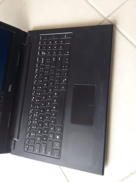 Dell laptop photo 1