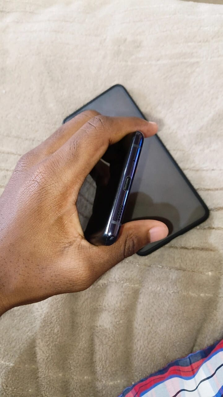 Samsung S20+ 5G black photo 4