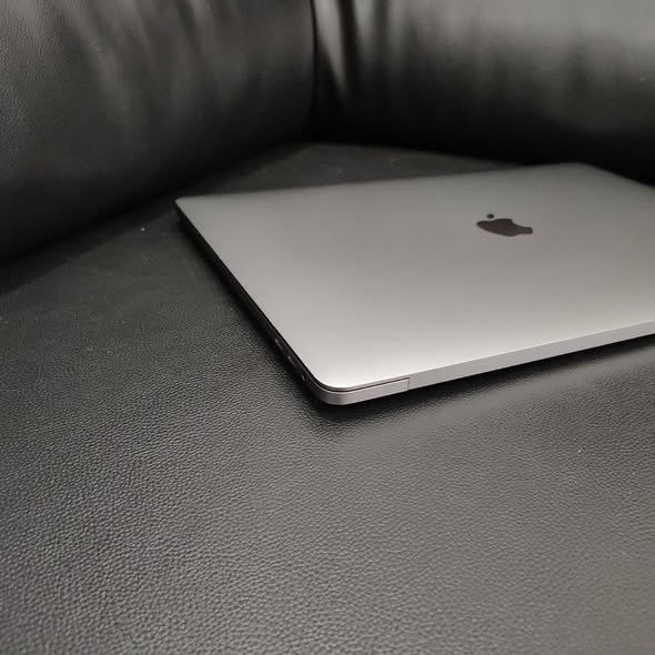 MACBOOK PRO 15.4 INCH photo 4