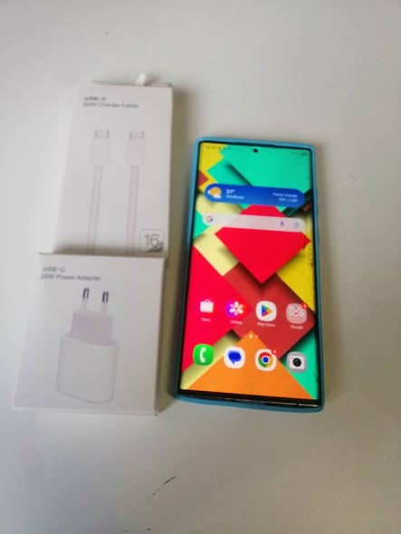 Samsung S22 ULTRA 5G photo 1