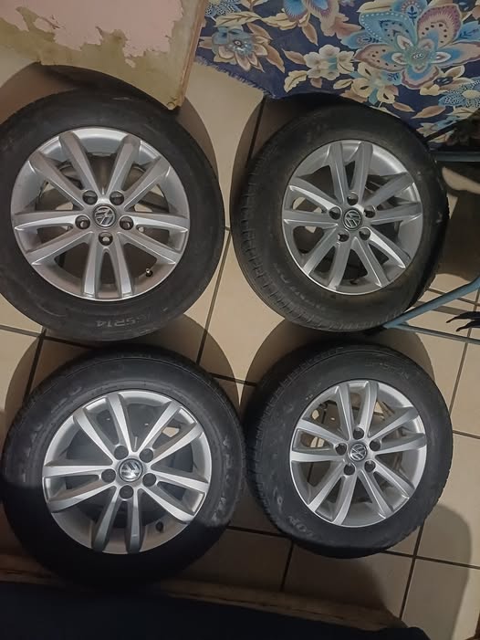 POLO VIVO RIMS SIZE 14 photo 1