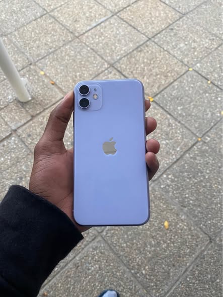 iPhone 11 photo 2