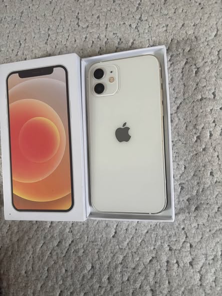 iPhone 12 photo 1