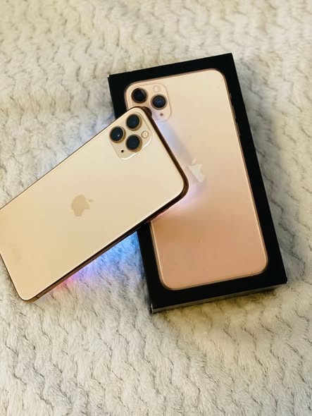iPhone 11 Pro  128GB photo 1
