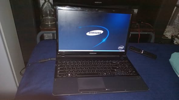Samsung laptop photo 1