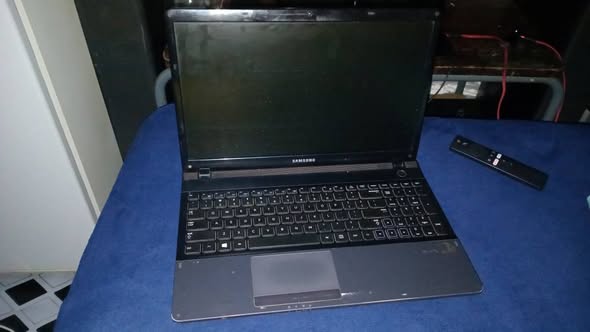 Samsung laptop photo 2