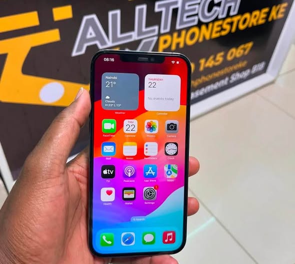 iPhone 12 Pro Max photo 2