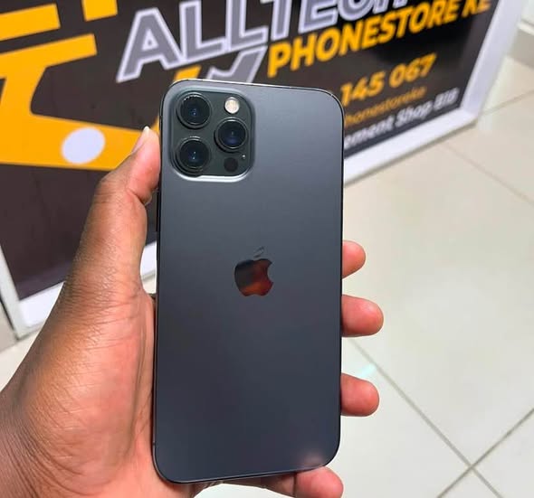 iPhone 12 Pro Max photo 1