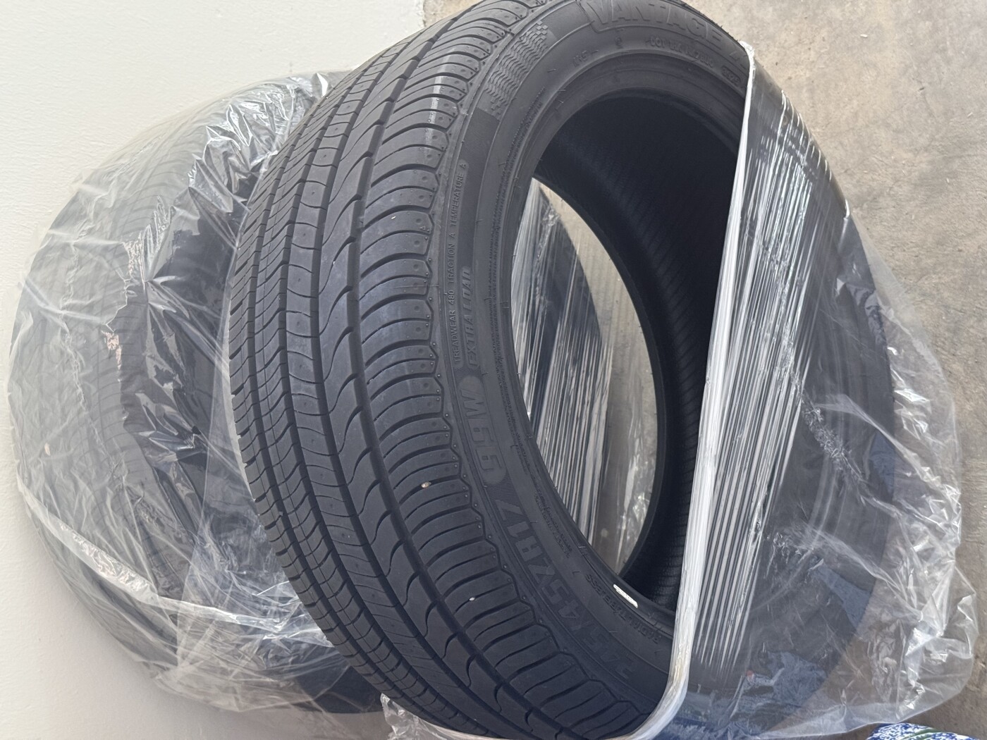 Performance tyres photo 2