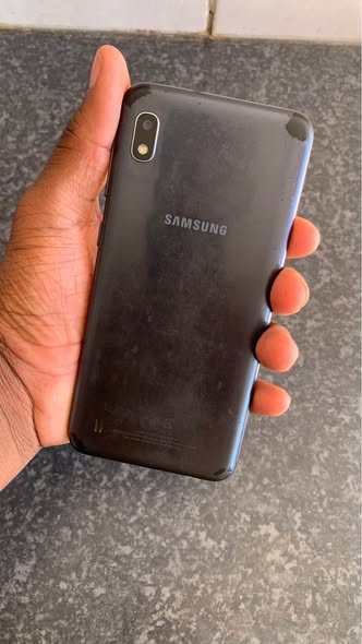 Samsung A10 32gb photo 2