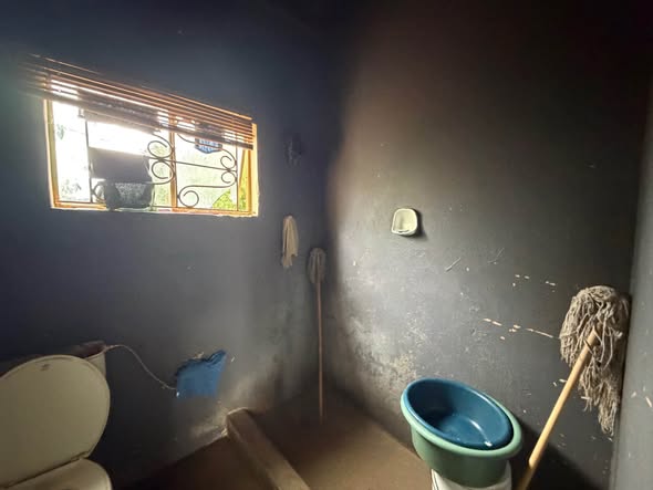 House For Sale - Soweto photo 5