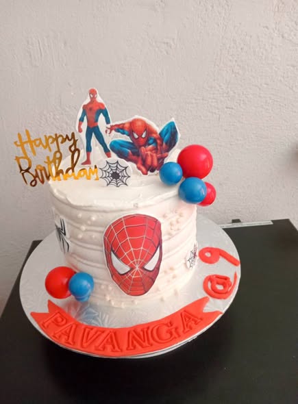 Gorgeous cakes and cupcakes photo 4