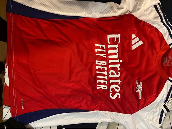 Arsenal jersey photo 2