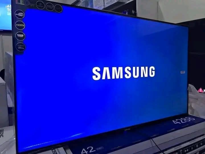 SMART TV 40" photo 1
