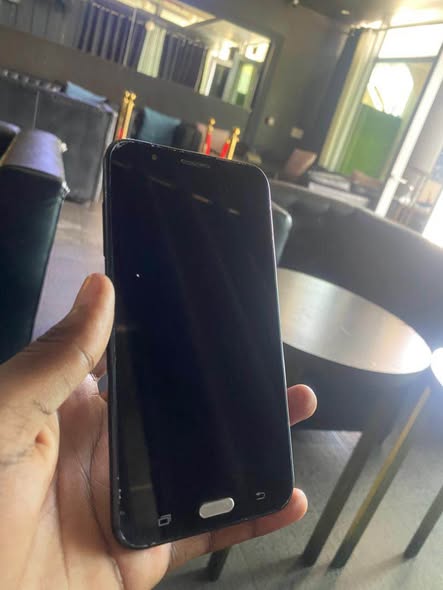 Samsung J7 photo 2