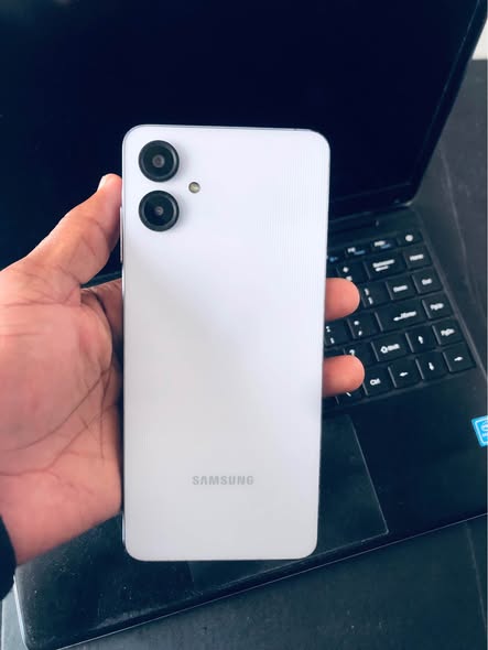 Samsung A06 photo 1