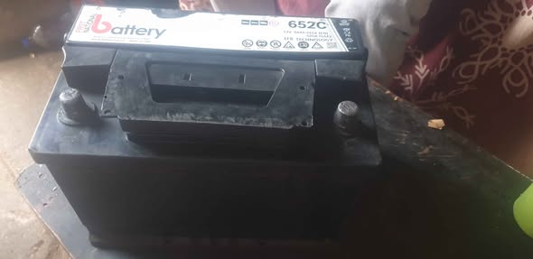 Car battery photo 3