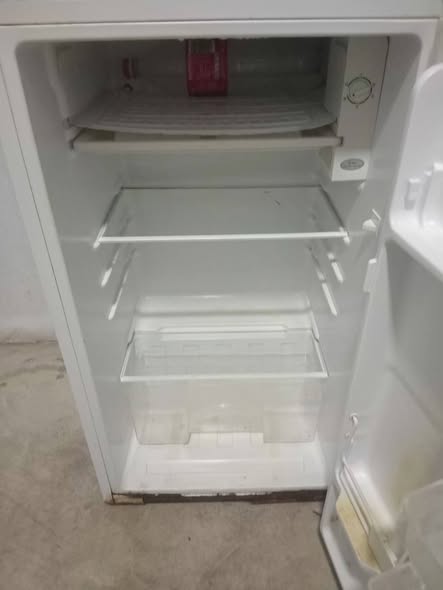 Defy mini fridge photo 2
