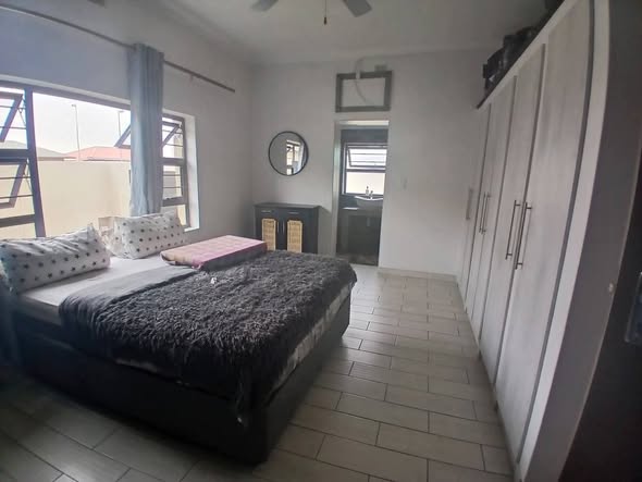 HOUSE FOR SALE IN WALVIS BAY HERMES photo 2