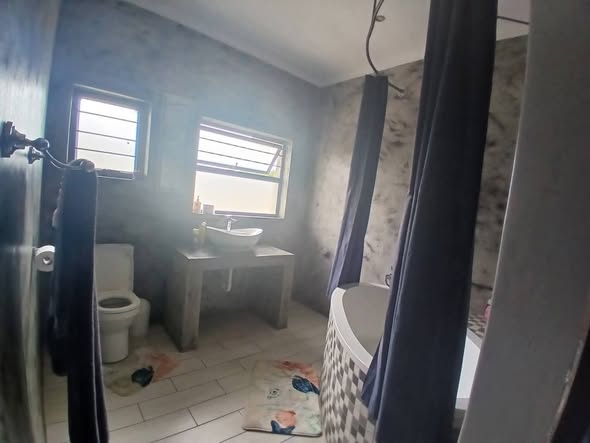 HOUSE FOR SALE IN WALVIS BAY HERMES photo 4