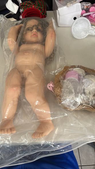 Silicone doll photo 3