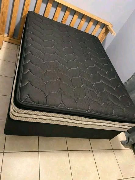 Restonic beds photo 4