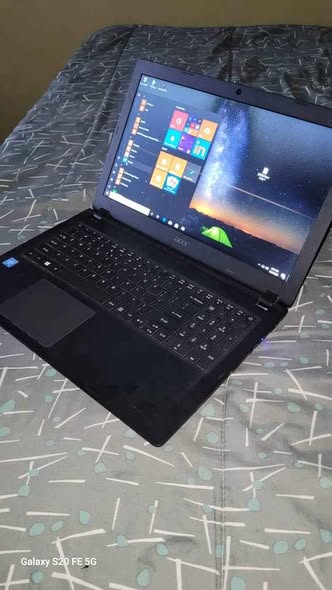 Acer Laptop photo 3