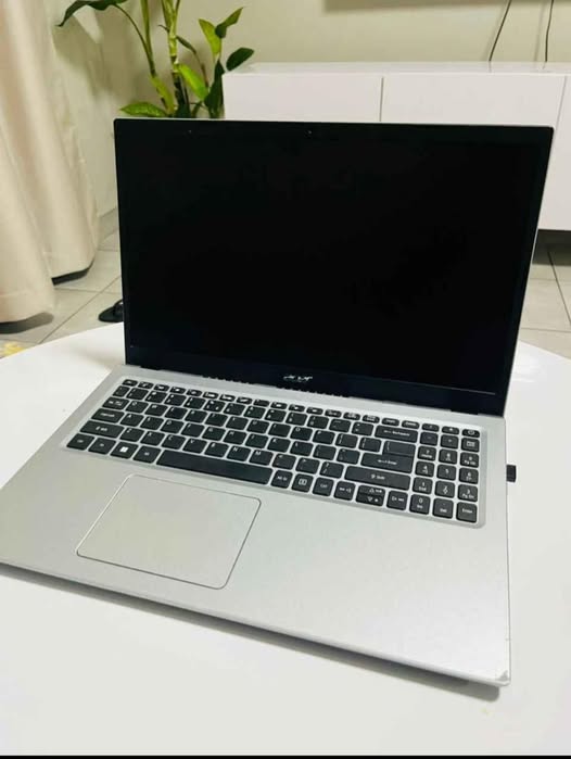 Acer laptop photo 1